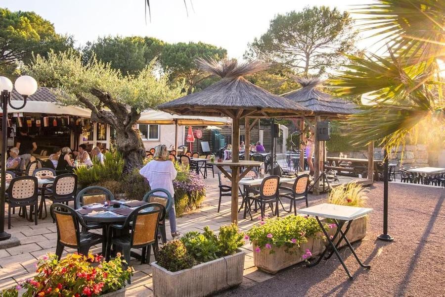 Mobile Home 6-Pers Camping Lei Suves-Cotes D'Azur-Including Airco Roquebrune-sur-Argens Exterior foto